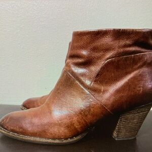 Paul Green Womens 7 UK 9US Booties Stella Stacked Heel Fashion Leather Classic